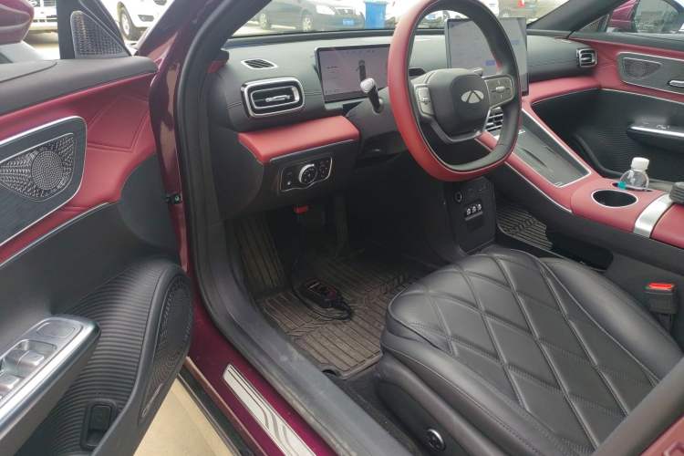 Used Chery Fulwin A9L 2025 Model, Four-Wheel Drive High-Energy Peak Edition Driver Seat