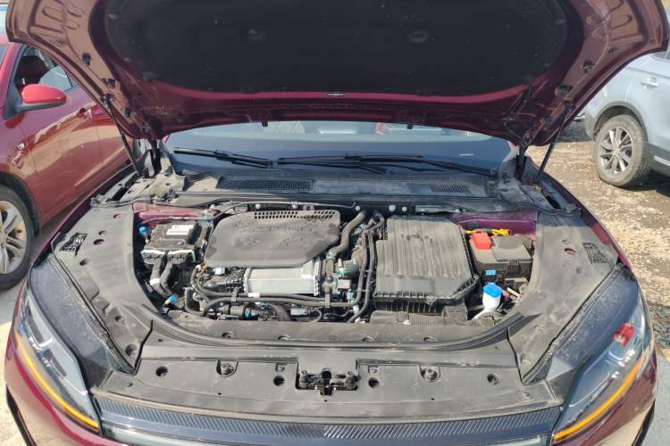 Used Chery Fulwin A9L 2025 Model, Guanghui Four-Wheel Drive High-Energy Edition Engine Bay