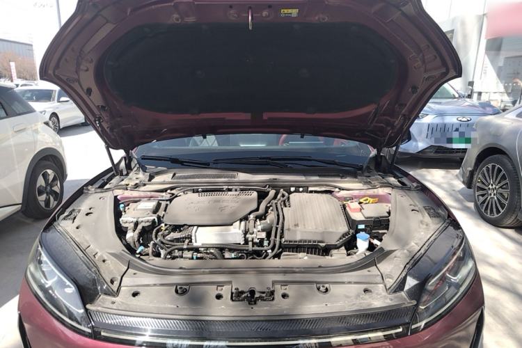 Used Chery Fulwin A9L 2025 Model, Four-Wheel Drive High-Energy Peak Edition Engine Bay