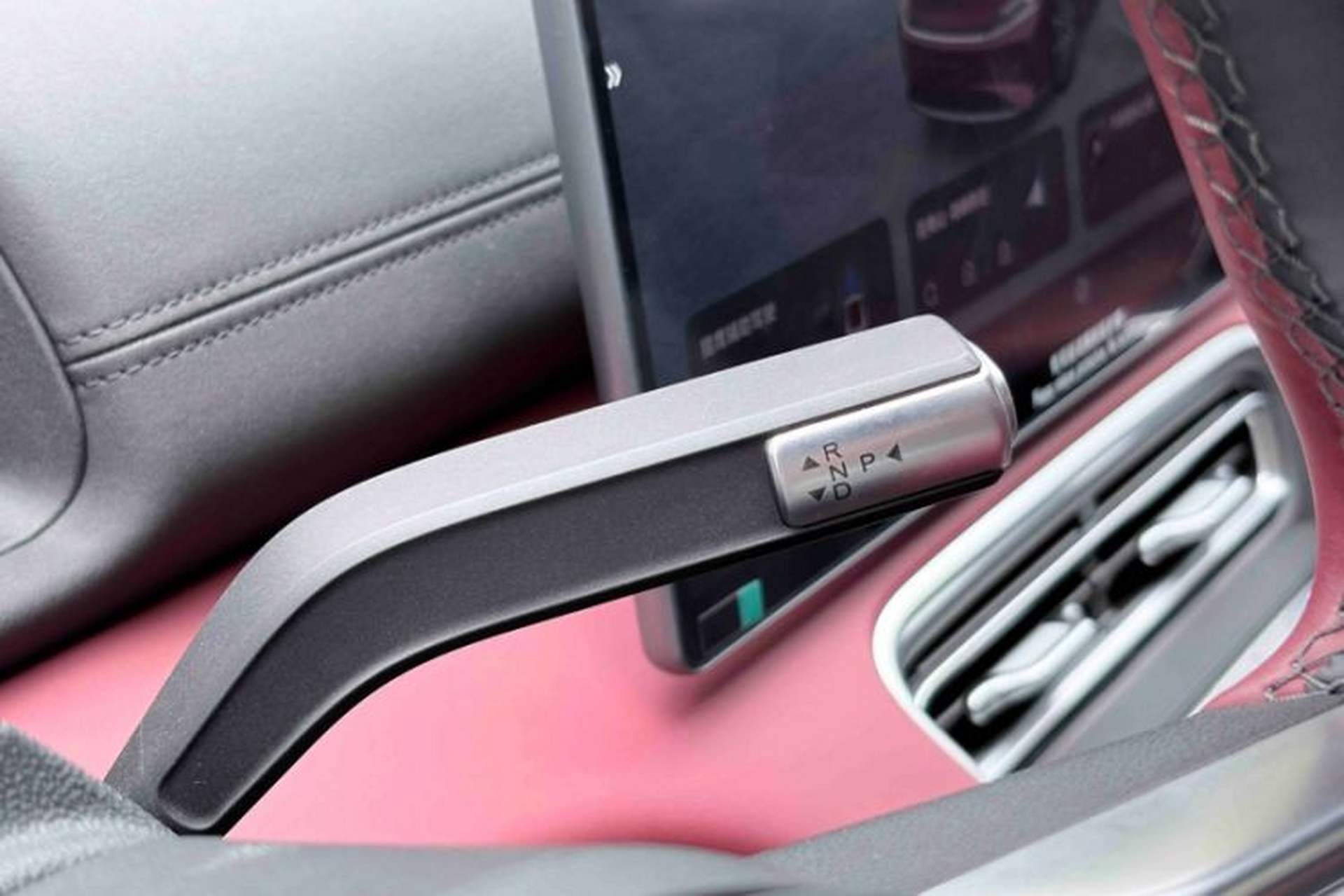 Used Chery Fulwin A9L 2025 Model, Four-Wheel Drive High-Energy Peak Edition Gear Lever