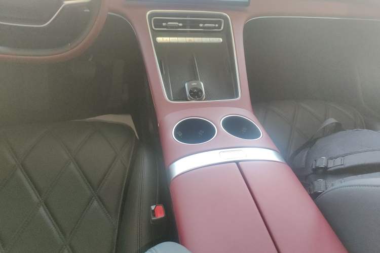 Used Chery Fulwin A9L 2025 Model, Four-Wheel Drive High-Energy Peak Edition Gear Lever