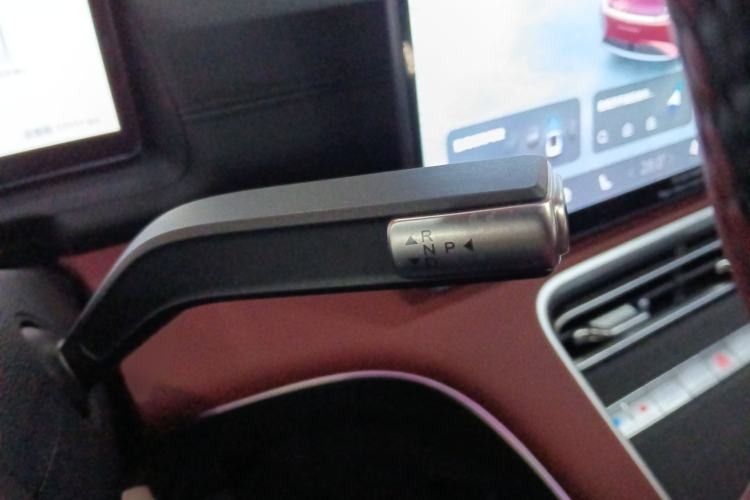 Used Chery Fulwin A9L 2025 Model, 260 Boya Luxury Edition Gear Lever