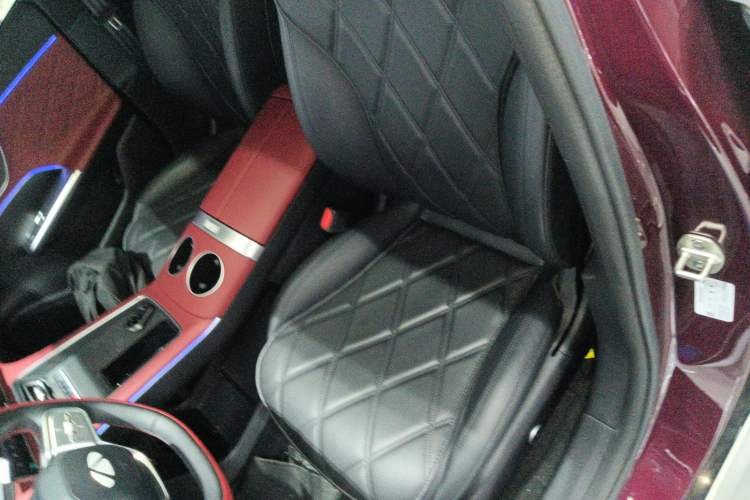Used Chery Fulwin A9L 2025 Model, Four-Wheel Drive High-Energy Peak Edition Left Front Seat