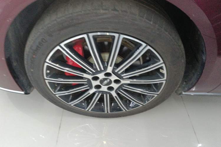 Used Chery Fulwin A9L 2025 Model, Four-Wheel Drive High-Energy Peak Edition Left Front Wheel Hub