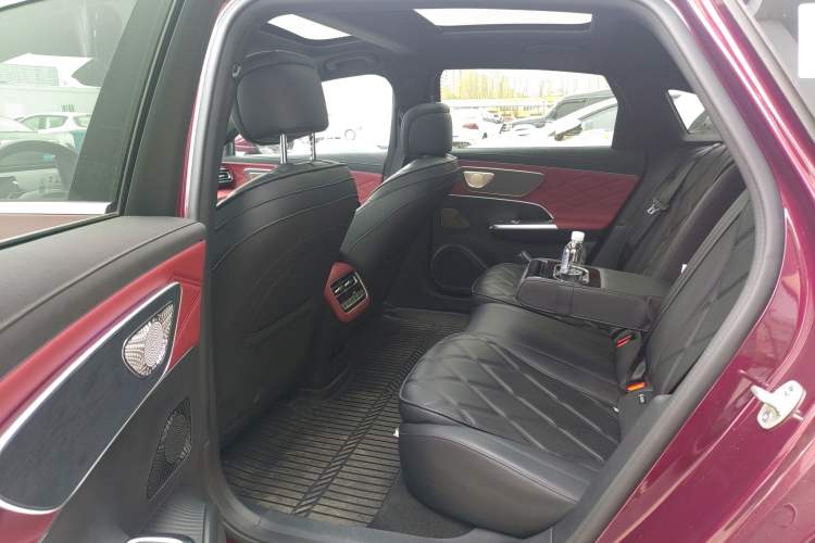 Used Chery Fulwin A9L 2025 Model, Four-Wheel Drive High-Energy Peak Edition Left Rear Seat