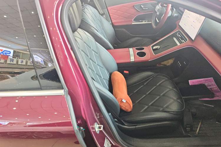 Used Chery Fulwin A9L 2025 Model, Four-Wheel Drive High-Energy Peak Edition Right Front Seat