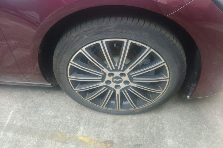 Used Chery Fulwin A9L 2025 Model, 260 Boya Luxury Edition Right Front Wheel Hub