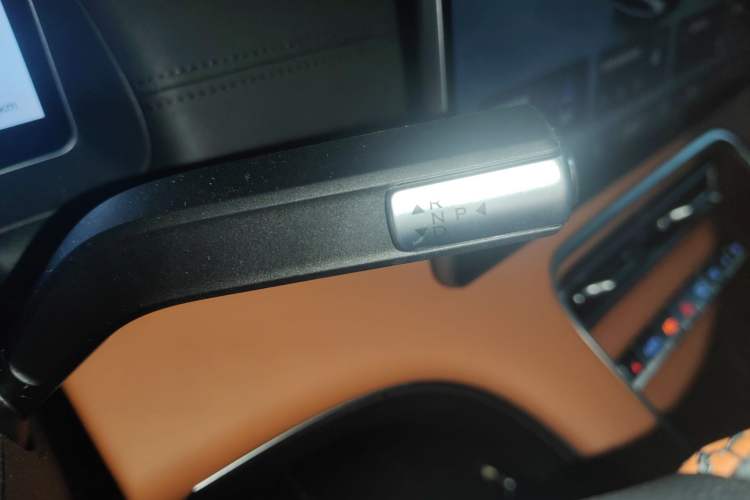 Used Chery Fulwin A9L 2025 Model, 260 Ultra-Long Range Prestige Edition Gear Lever