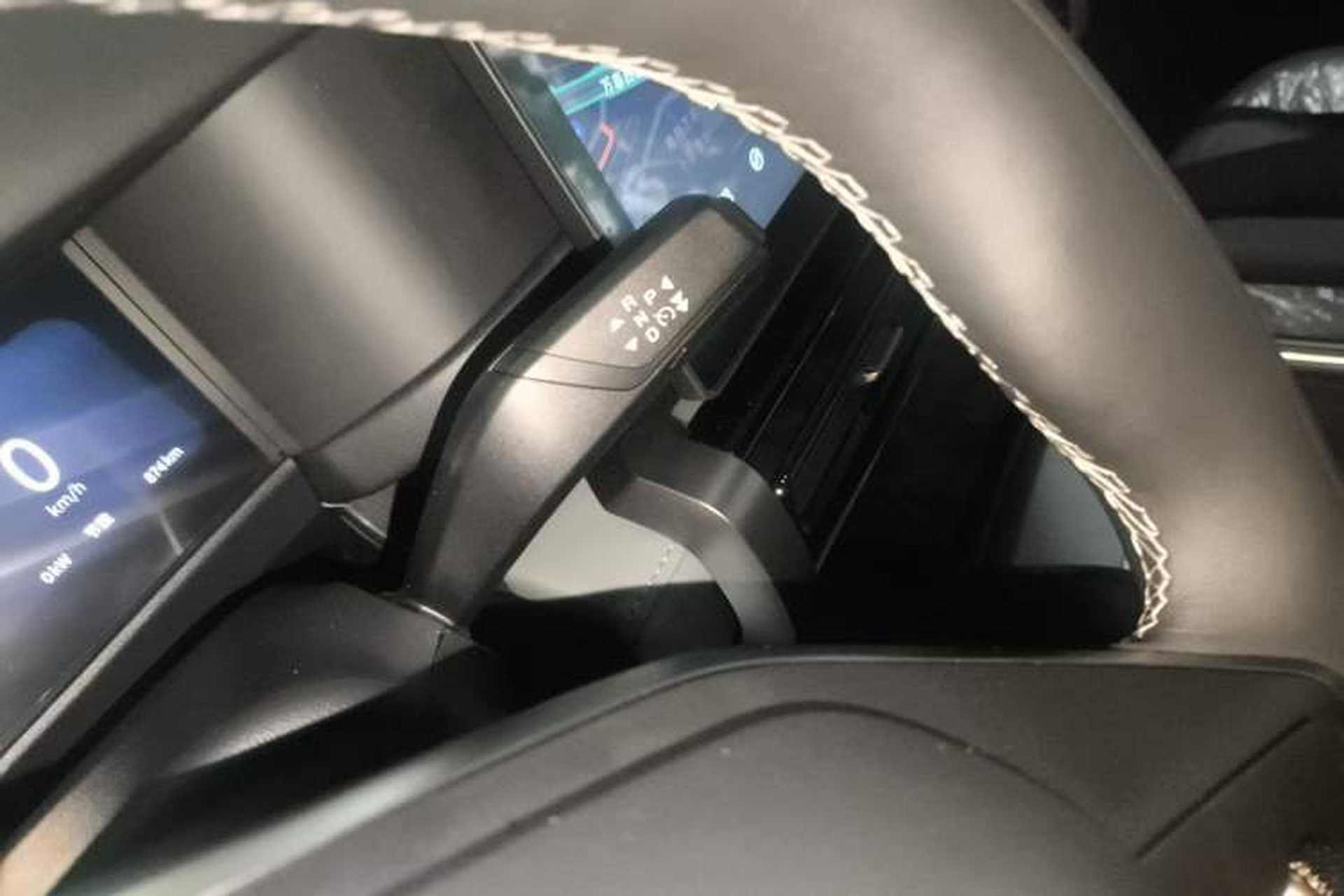 Used Chery Fulwin X3 2025 Model 401 Zhi Shang Edition Gear Lever