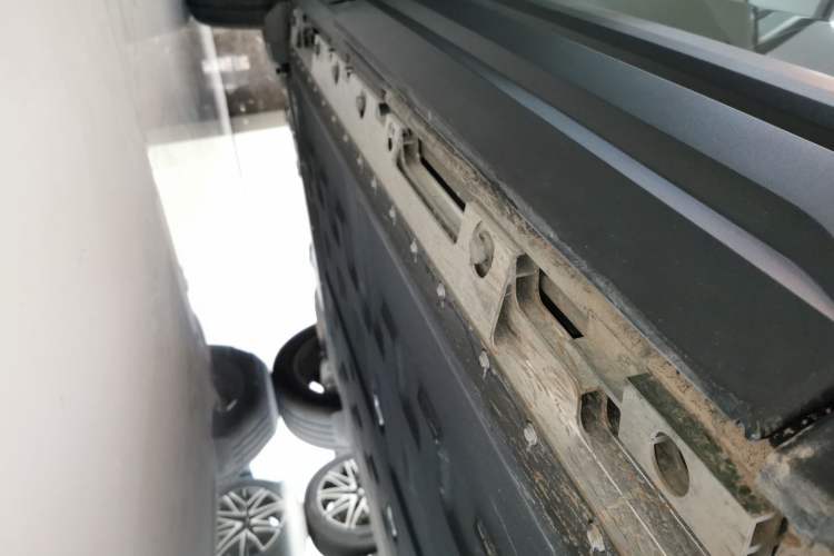 Used Chery Fulwin X3 Plus 2025 Model 401 Two-Wheel Drive Smart Leading Edition Right Side Sill