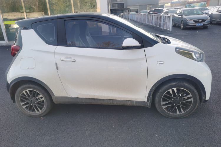 Used Chery Little Ant 2022 Restyled Version Sweet Pink Edition Half-Sugar Version 30.6 kWh 30 kW 301 km Exterior 2