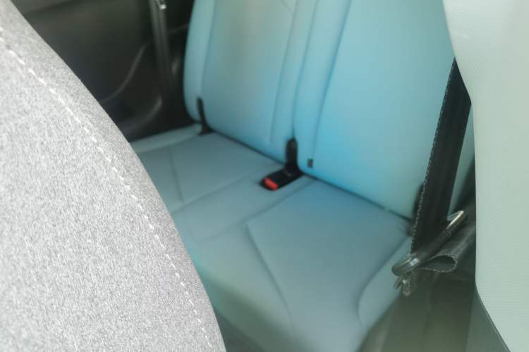 Used Chery Little Ant 2022 Restyled Version Sweet Pink Edition Half-Sugar Version 30.6 kWh 30 kW 301 km Interior 2