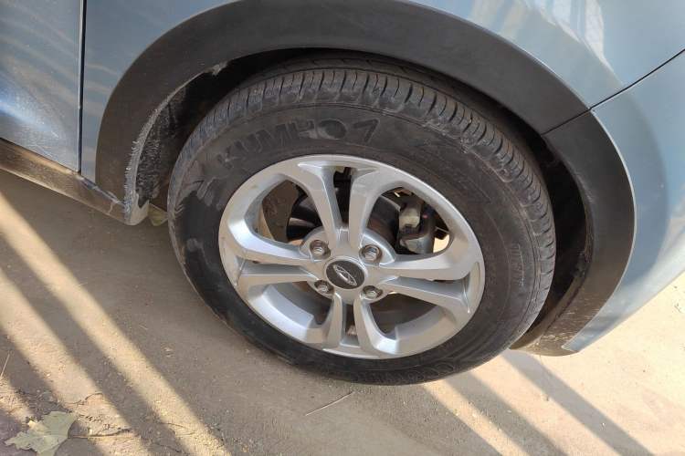 Used Chery Little Ant 2017 2-Seat Smart Edition Right Front Wheel Hub