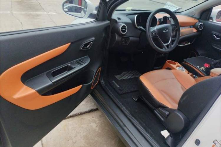 Used Chery Little Ant 2018 400 4-Seater Smart Edition Interior 2