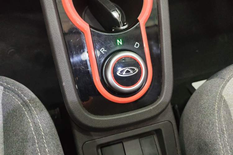 Used Chery Little Ant 2019 4-Seater Smart Edition 35 kWh Gear Lever