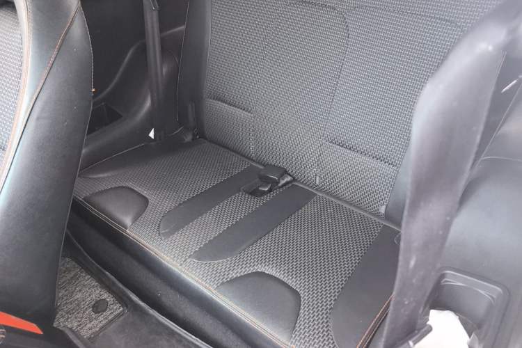 Used Chery Little Ant 2019 4-Seater Smart Edition 35 kWh Interior 3