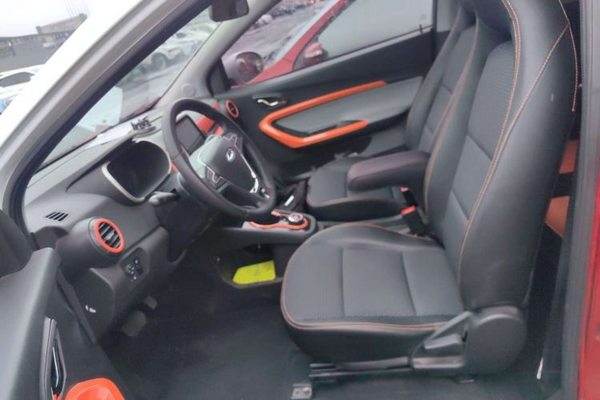 Used Chery Little Ant 2019 4-Seater Smart Edition 35 kWh Left Front Seat