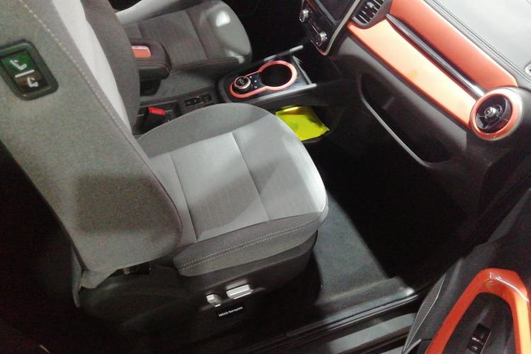 Used Chery Little Ant 2019 4-Seater Smart Luxe Version 30.6 kWh Right Front Seat