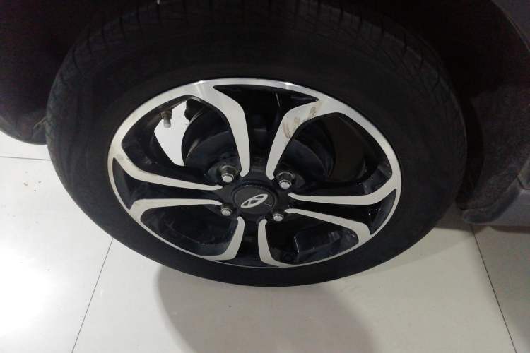 Used Chery Little Ant 2019 4-Seater Smart Luxe Version 30.6 kWh Right Rear Wheel Hub