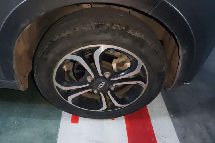 Used Chery Little Ant 2019 4-Seater Smart Edition 30.6 kWh Right Front Wheel Hub