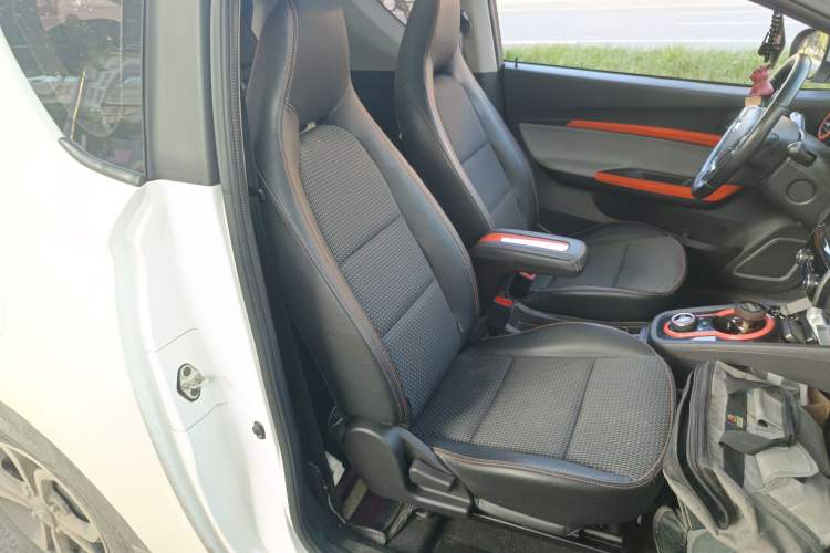 Used Chery Little Ant 2019 4-Seater Smart Edition 35 kWh Right Front Seat