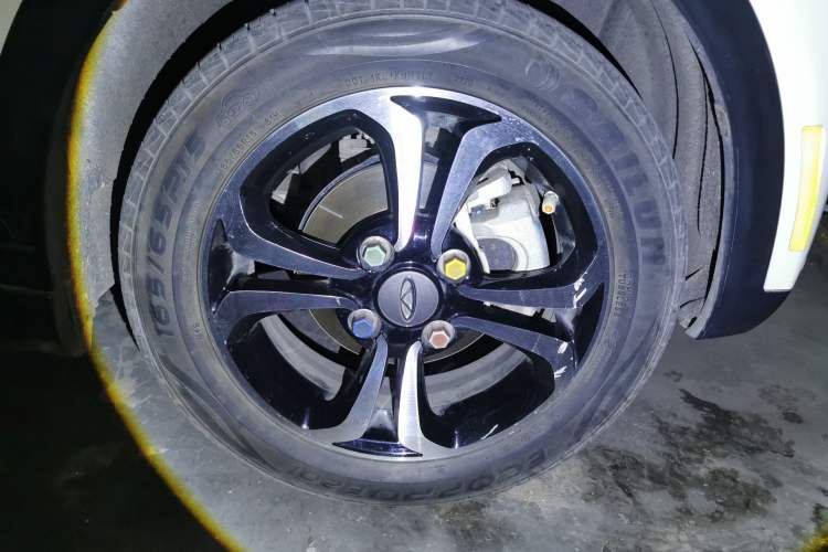 Used Chery Little Ant 2019 4-Seater Smart Edition 35 kWh Right Front Wheel Hub