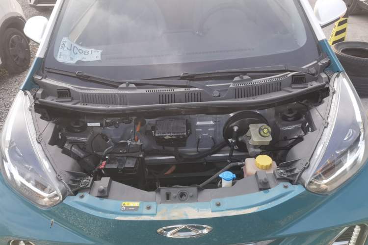 Used Chery Little Ant 2021 200 000-Yuan Ant Fan Edition Oxygen Version Lithium Iron Phosphate 301 km Engine Bay
