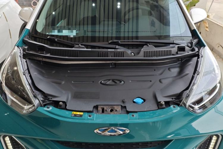 Used Chery Little Ant 2021 150 000 Yuan "Ant Fan" Edition New Ant Xuan Version Lithium-NMC Battery Engine Bay