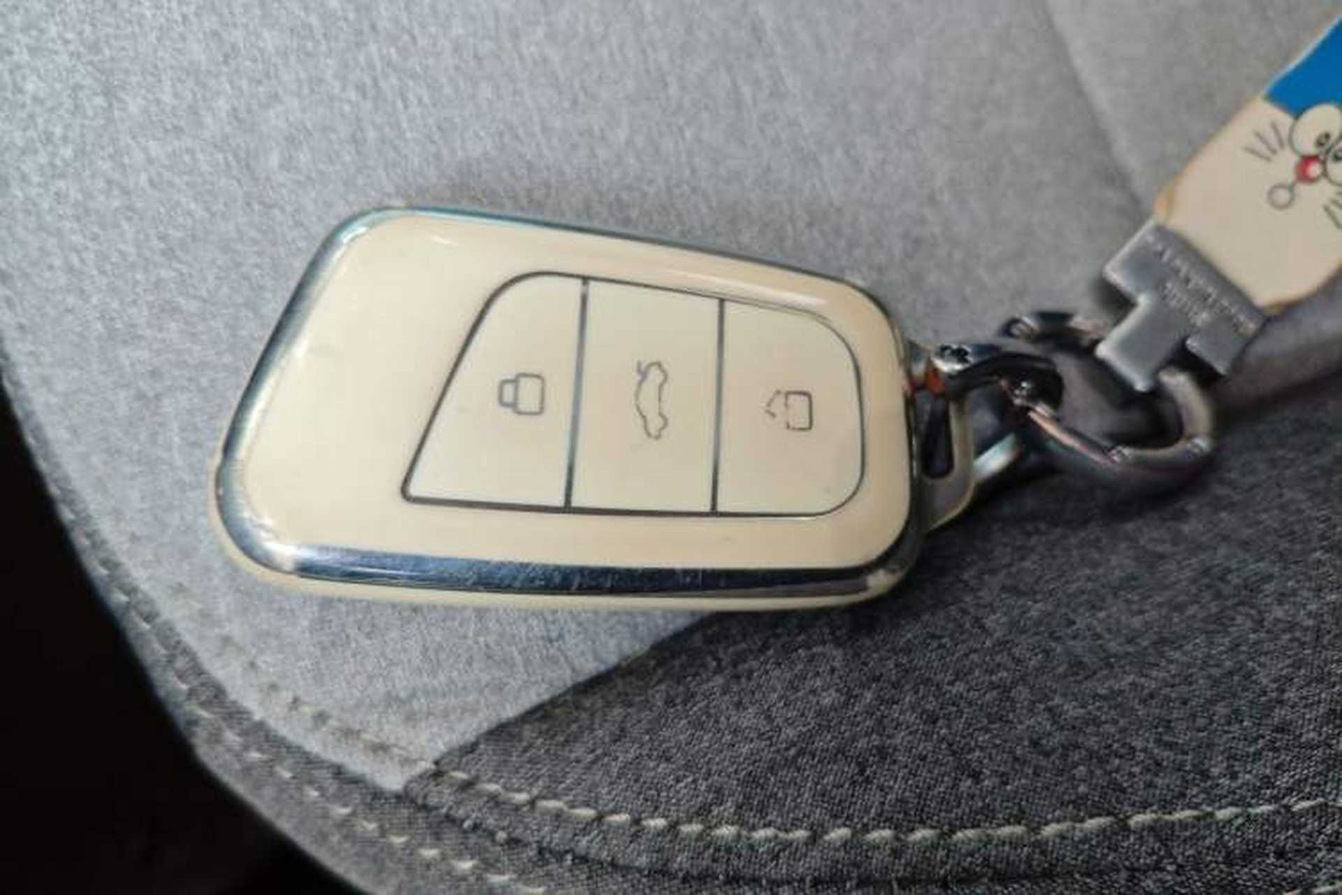 Used Chery Little Ant 2021 150 000 Yuan "Ant Fan" Edition New Ant Xuan Version Lithium-NMC Battery Interior 1