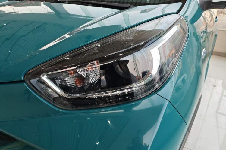 Used Chery Little Ant 2021 150 000 Yuan "Ant Fan" Edition New Ant Xuan Version Lithium-NMC Battery Left Front Headlight