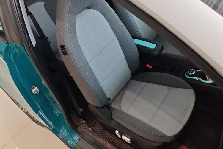 Used Chery Little Ant 2021 150 000 Yuan "Ant Fan" Edition New Ant Xuan Version Lithium-NMC Battery Right Front Seat