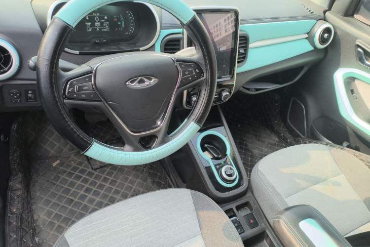 Used Chery Little Ant 2021 150 000 Yuan "Ant Fan" Edition New Ant Cool Version Lithium-Ion Battery Center Console