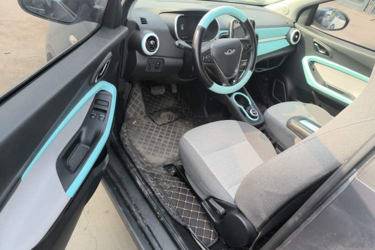 Used Chery Little Ant 2021 150 000 Yuan "Ant Fan" Edition New Ant Cool Version Lithium-Ion Battery Driver Seat