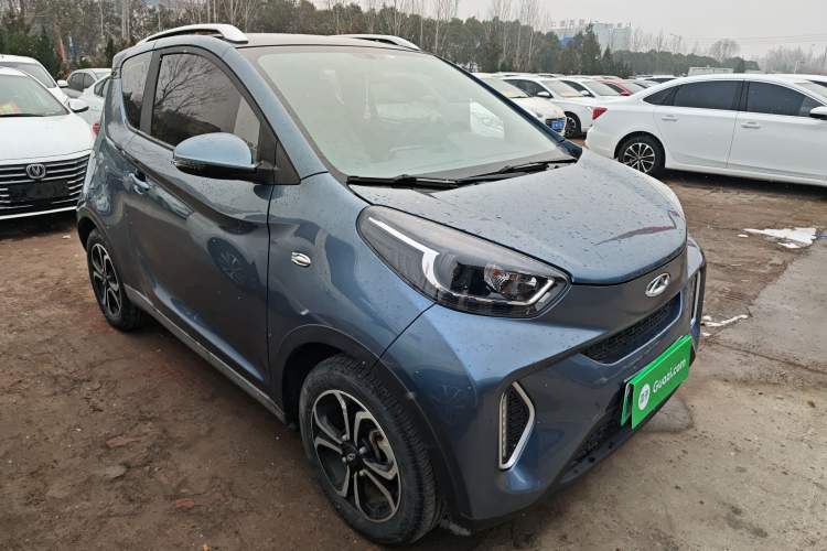 Used Chery Little Ant 2021 200 000 Yuan "Ant Fan" Edition Energized Version NMC Lithium Battery 301 km Front Right 45 Deg