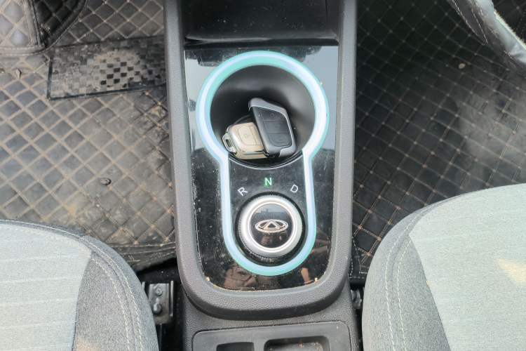 Used Chery Little Ant 2021 150 000 Yuan "Ant Fan" Edition New Ant Cool Version Lithium-Ion Battery Gear Lever