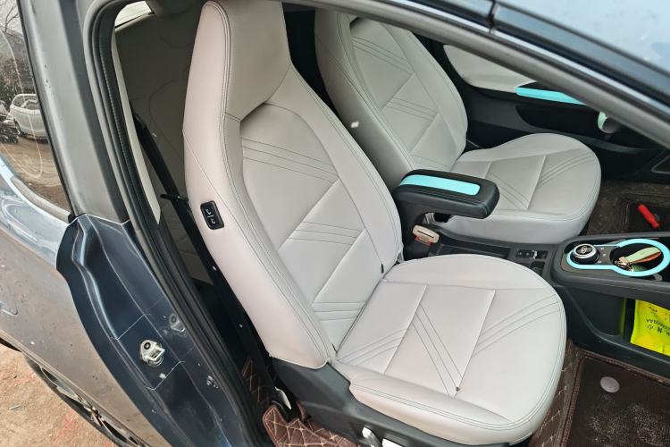 Used Chery Little Ant 2021 200 000 Yuan "Ant Fan" Edition Energized Version NMC Lithium Battery 301 km Right Front Seat