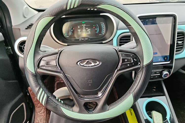 Used Chery Little Ant 2021 200 000 Yuan "Ant Fan" Edition Energized Version NMC Lithium Battery 301 km Steering Wheel