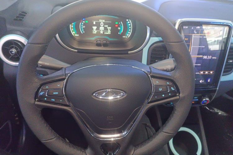 Used Chery Little Ant 2021 200 000-Yuan Ant Fan Edition Oxygen Version Lithium Iron Phosphate 301 km Steering Wheel