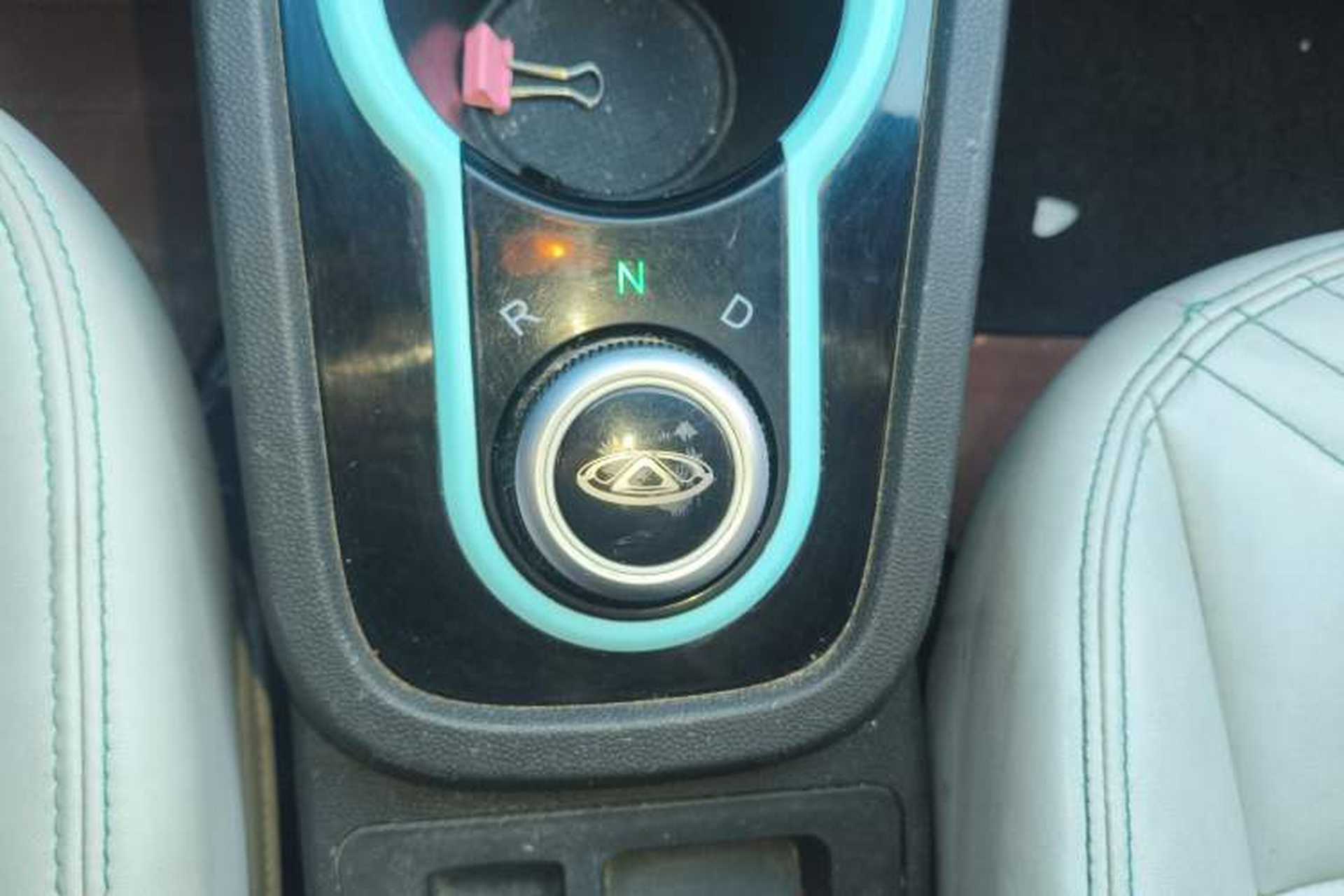 Used Chery Little Ant 2021 200 000 Yuan "Ant Fan" Edition Energized Version NMC Lithium Battery 301 km Gear Lever