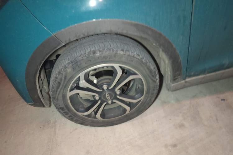 Used Chery Little Ant 2021 150 000 Yuan Ant Fan Edition Ant Trend Version Lithium Iron Phosphate Left Front Wheel Hub