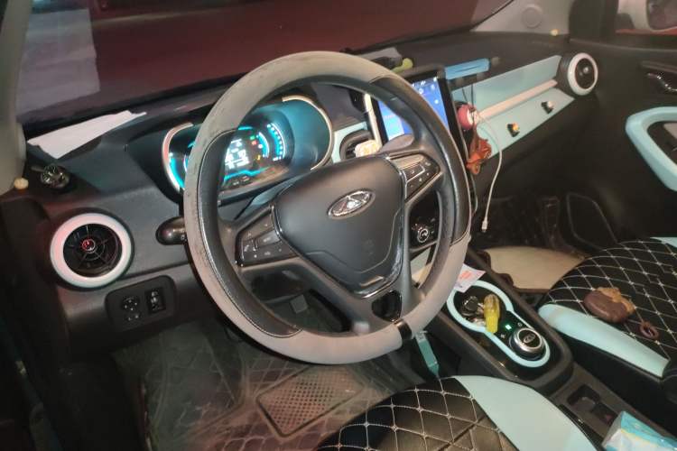 Used Chery Little Ant 2021 150 000 Yuan Ant Fan Edition Ant Trend Version Lithium Iron Phosphate Steering Wheel