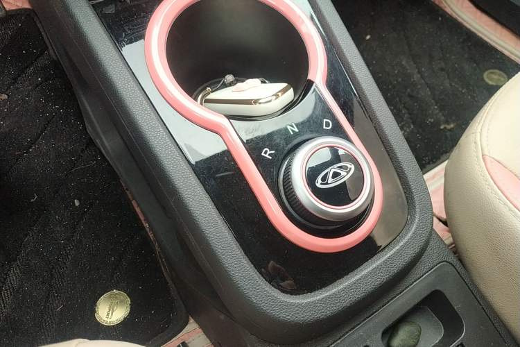 Used Chery Little Ant 2021 Revised Version 150 000 Yuan Ant Fan Edition New Ant Cool Edition Lithium Iron Phosphate Gear Lever
