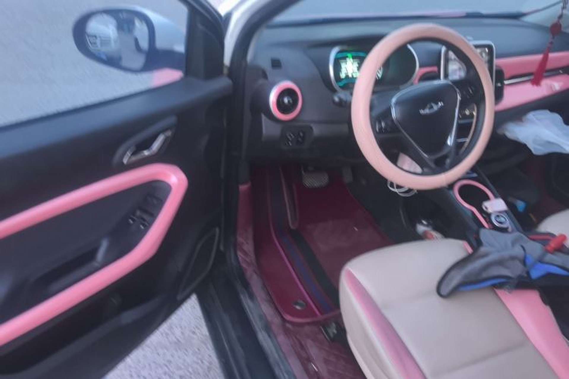 Used Chery Little Ant 2021 150 000 Yuan Ant Fan Edition Queen Version Lithium Iron Phosphate Interior 3