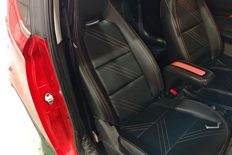 Used Chery Little Ant 2021 200 000 Yuan "Ant Fan" Edition Energized Version NMC Lithium Battery 301 km Right Front Seat