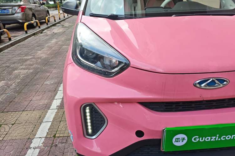 Used Chery Little Ant 2021 150 000 Yuan Ant Fan Edition Queen Version Lithium-Ion Battery Right Front Headlight