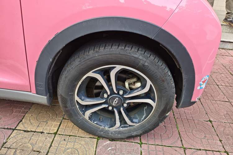 Used Chery Little Ant 2021 150 000 Yuan Ant Fan Edition Queen Version Lithium-Ion Battery Right Front Wheel Hub