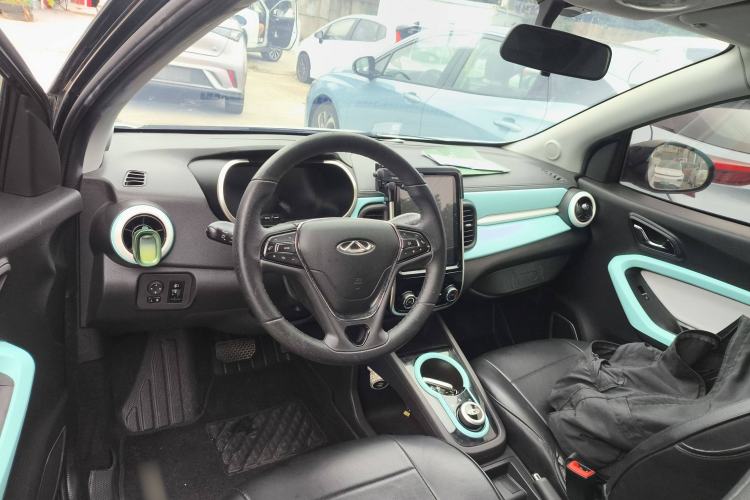 Used Chery Little Ant 2021 150 000 Yuan Ant Fan Edition Ant Trend Version Lithium Iron Phosphate Center Console
