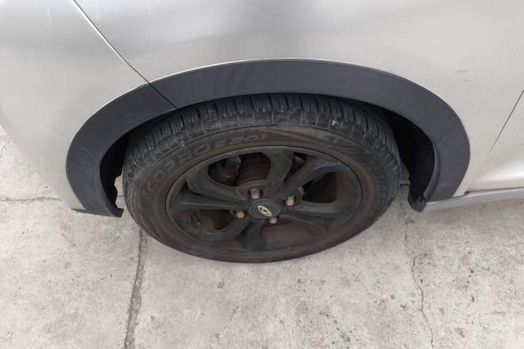 Used Chery Little Ant 2021 150 000 Yuan Ant Fan Edition Ant Trend Version Lithium Iron Phosphate Left Front Wheel Hub
