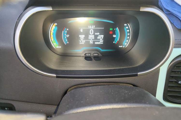 Used Chery Little Ant 2021 200 000-Yuan Ant Fan Edition Energized Version Lithium Iron Phosphate 301 km Odometer Close Up