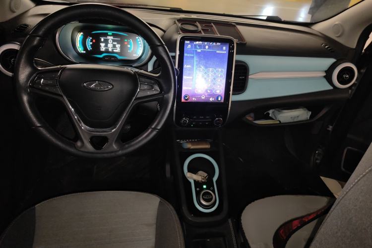 Used Chery Little Ant 2021 150 000 Yuan Ant Fan Edition Ant Trend Version Lithium Iron Phosphate Center Console